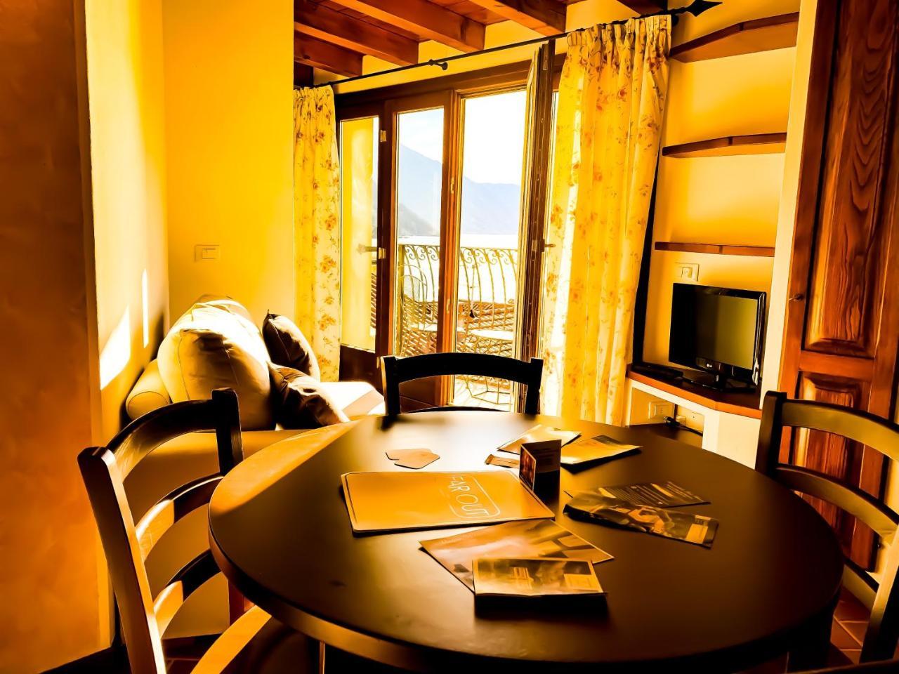 Charming Bellagio Apartment Bagian luar foto